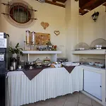 Maddalena Oda ve Kahvaltı Bardolino