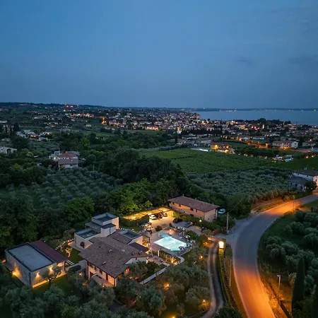 Oda ve Kahvaltı Maddalena 4*