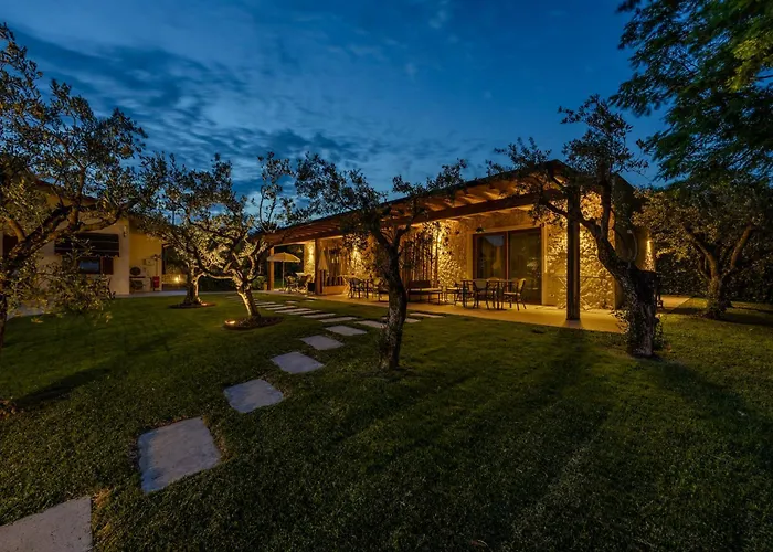 Maddalena Couette-café 4*